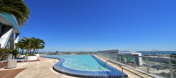 1 Schlafzimmer Gewerbliche Immobilien in Miami, USA, Nr. 614686 12