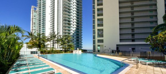 1 Schlafzimmer Gewerbliche Immobilien in Miami, USA, Nr. 614686 10