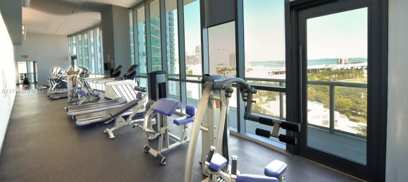 1 Schlafzimmer Gewerbliche Immobilien in Miami, USA, Nr. 614686 6
