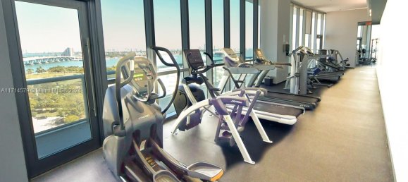 1 Schlafzimmer Gewerbliche Immobilien in Miami, USA, Nr. 614686 7