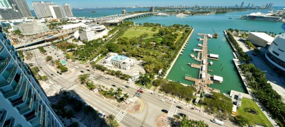 1 Schlafzimmer Gewerbliche Immobilien in Miami, USA, Nr. 614686 3