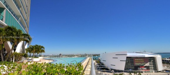 1 Schlafzimmer Gewerbliche Immobilien in Miami, USA, Nr. 614686 9