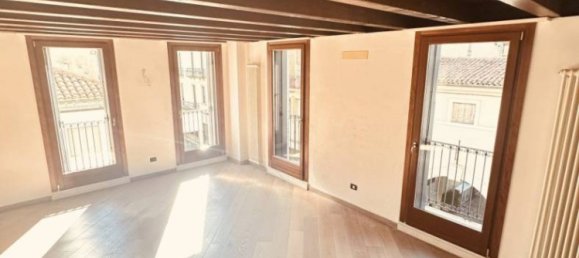 Apartamento de 2 dormitorios en Thiene, Italy No. 324332 15