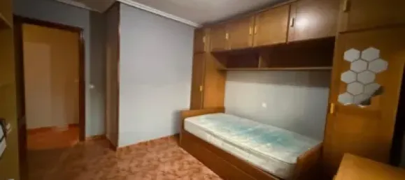 Apartamento de 3 dormitorios en Peñaranda de Bracamonte, Spain No. 180033 8