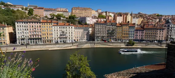 2 Schlafzimmer Doppelhaus in Lyon, France, Nr. 321700 7