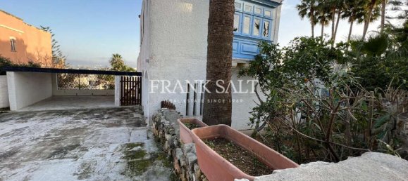 Villa de 3 dormitorios en Swieqi, Malta No. 2640 8