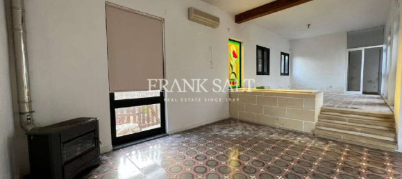 Villa de 3 dormitorios en Swieqi, Malta No. 2640 7