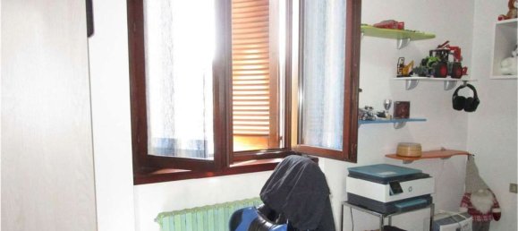 3غرفة شقة في Carate Brianza, Italy رقم 4124 6