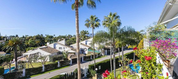 Dúplex de 3 dormitorios en Marbella, Spain No. 80650 9