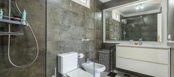 Dúplex de 3 dormitorios en Marbella, Spain No. 80650 41