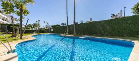 Dúplex de 3 dormitorios en Marbella, Spain No. 80650 2