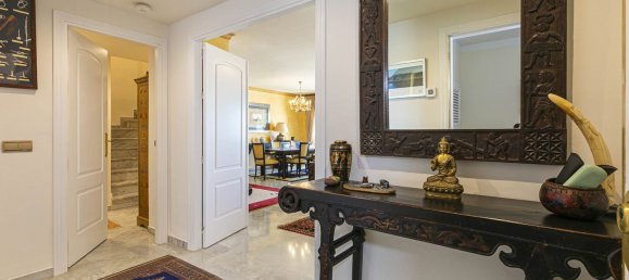 Dúplex de 3 dormitorios en Marbella, Spain No. 80650 4