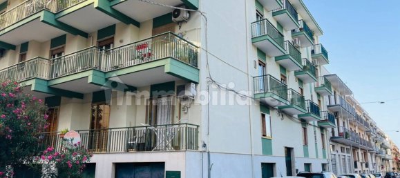 Квартира с 3 спальнями в Мола ди Бари, Италия № 335693 17