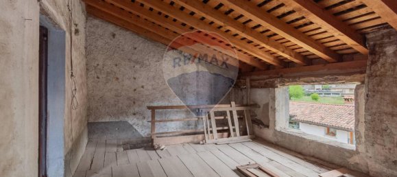 Casa de 4 habitaciónes en Iseo, Italy No. 2247 16