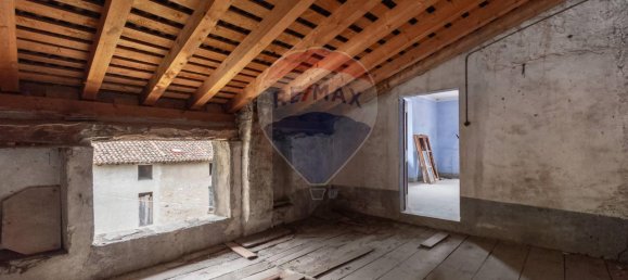 Casa de 4 habitaciónes en Iseo, Italy No. 2247 15