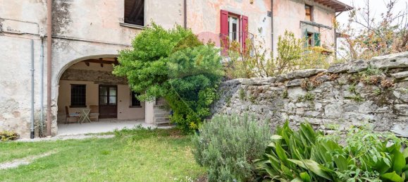 Casa de 4 habitaciónes en Iseo, Italy No. 2247 2