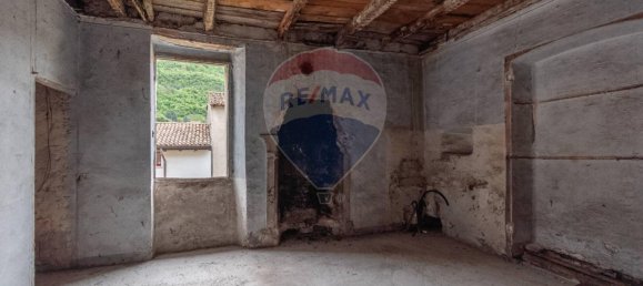 Casa de 4 habitaciónes en Iseo, Italy No. 2247 6