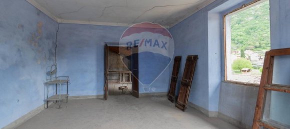 Casa de 4 habitaciónes en Iseo, Italy No. 2247 18