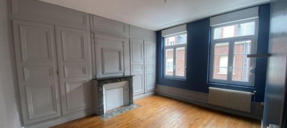 7 rooms Building in Amiens, France No. 90199 2