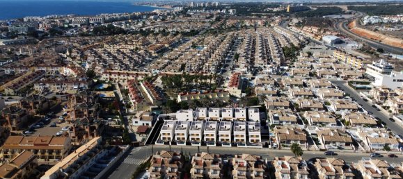 3 bedrooms Villa in La Zenia, Spain No. 13768 20