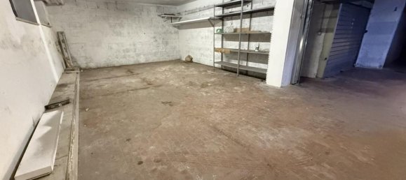 44m² Garage in Rome, Italy No. 381169 4