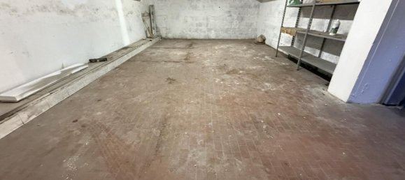 44m² Garage in Rome, Italy No. 381169 3