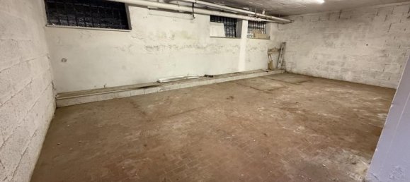 44m² Garage in Rome, Italy No. 381169 10