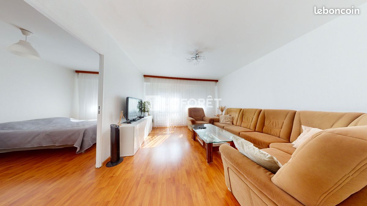 3 bedrooms Apartment in Hoenheim, France No. 86104