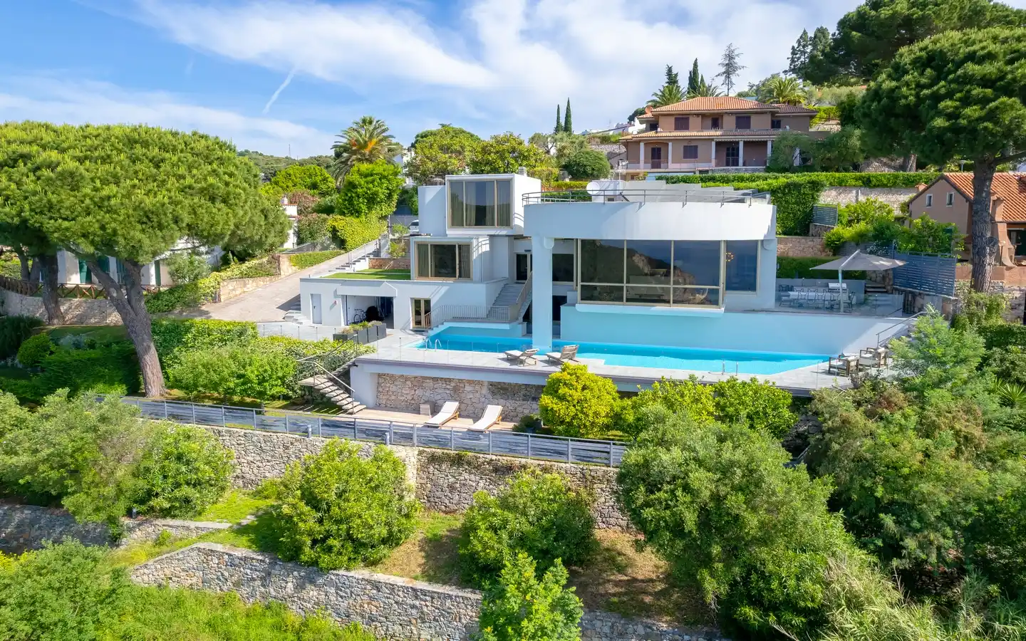 5 bedrooms Villa in Finale Ligure, Italy No. 339484