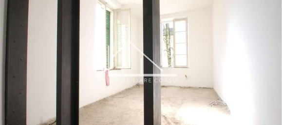 3 rooms Apartment in San Martino in Rio, Italy No. 137973 9