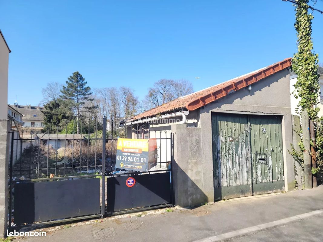 Terrain à Sarcelles, France 337m² No. 125417