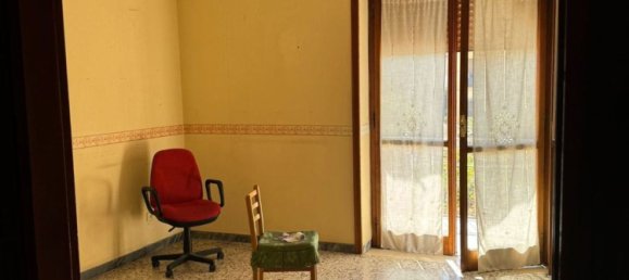 4 bedrooms Apartment in Scafati, Italy No. 352967 4
