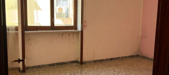 4 bedrooms Apartment in Scafati, Italy No. 352967 3