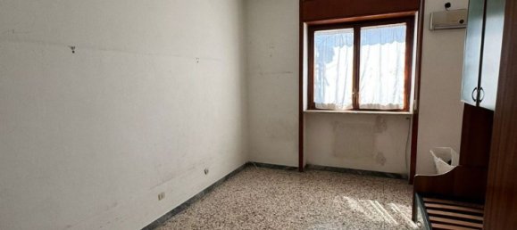 4 bedrooms Apartment in Scafati, Italy No. 352967 7
