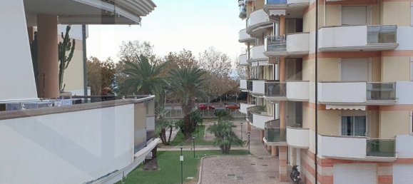 Apartamento de 4 habitaciónes en Pescara, Italy No. 34555 6