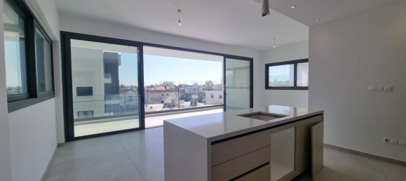 2 bedrooms Apartment in Germasogeia, Cyprus No. 3096 3