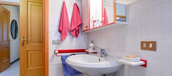 3-salle Appartement à Selvino, Italy No. 144534 9