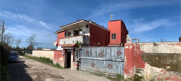 6 غرف نوم منزل في Giugliano in Campania, Italy رقم 373005 6