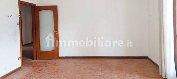 Квартира с 3 спальнями в Сондрио, Италия № 318245 16