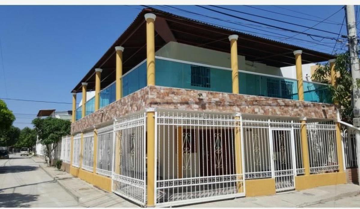 4 bedrooms House in Guadalajara de Buga, Colombia No. 8926