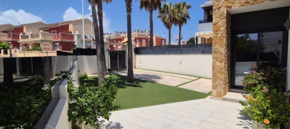 4 chambres Villa à Torrevieja, Spain No. 183590 10