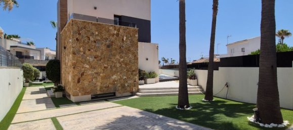 4 chambres Villa à Torrevieja, Spain No. 183590 5