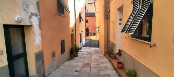 Dúplex de 2 habitaciónes en Castellina Marittima, Italy No. 110548 4