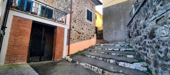 Dúplex de 2 habitaciónes en Castellina Marittima, Italy No. 110548 11