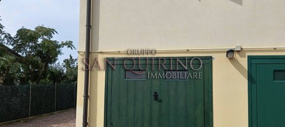 19m² Garage in Correggio, Italy No. 379310 2