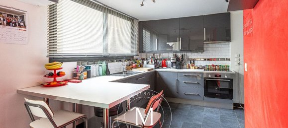 5 bedrooms House in Montrouge, France No. 126035 4