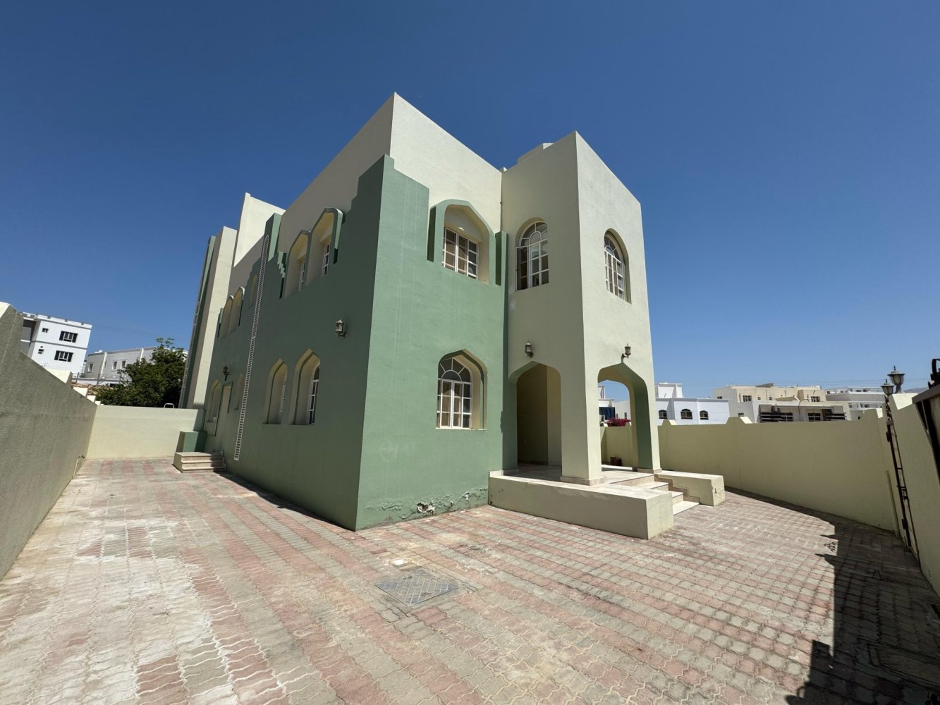 4 bedrooms Villa in Al Ansab, Oman No. 1702
