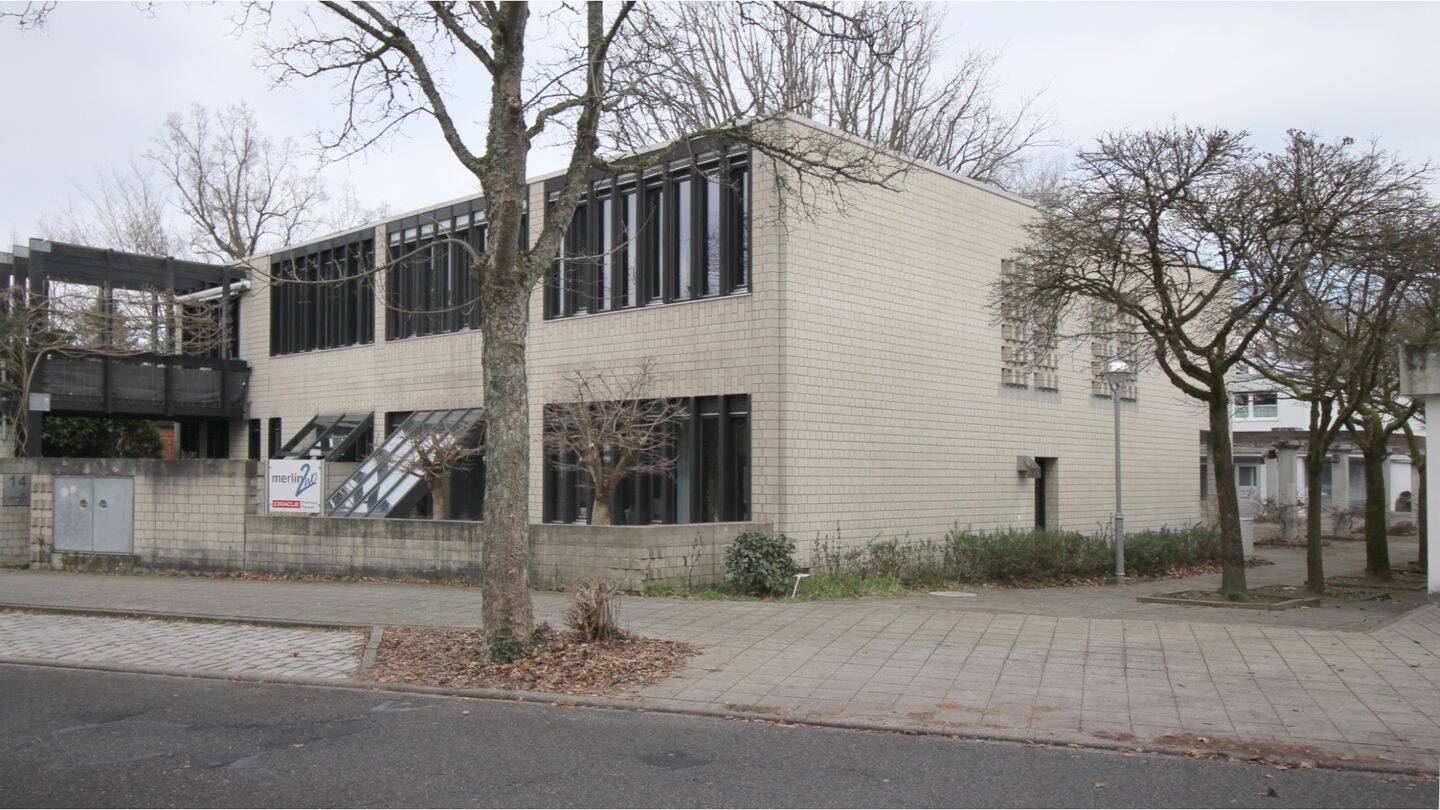  مكتب في Karlsruhe, Germany 328متر مربع رقم 17804