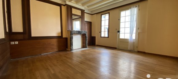 2 bedrooms Townhouse in Genille, France No. 237360 10