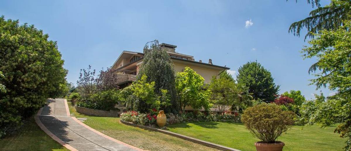 8 Schlafzimmer Villa in Arezzo, Italy, Nr. 1187
